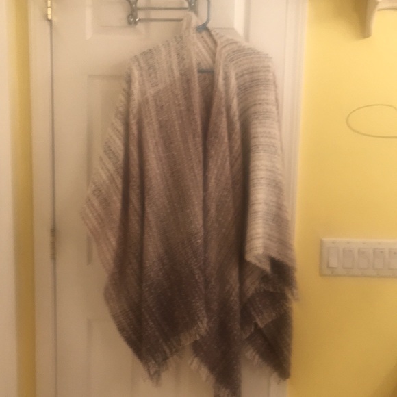 Sweater wrap - Picture 1 of 1